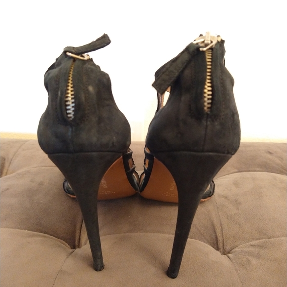 Roberto Cavalli pumps - Picture 6 of 8